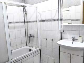 Апартаменты Like Home Apartments-Stepono - 3 entire flats Вильнюс Апартаменты с балконом-11